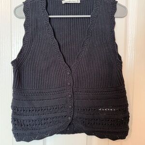 NWOT - Abercrombie & Fitch Black Knit Vest
